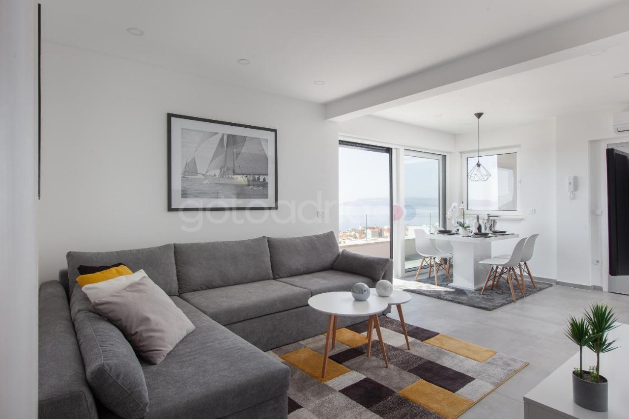 Luxury Apartment Sofia -Free Beach Parking Makarska Bagian luar foto