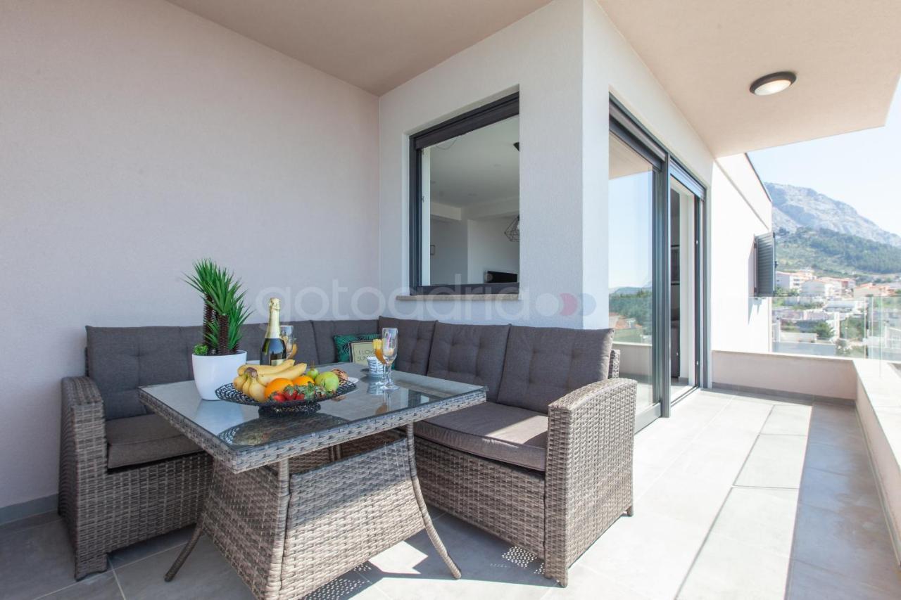 Luxury Apartment Sofia -Free Beach Parking Makarska Bagian luar foto