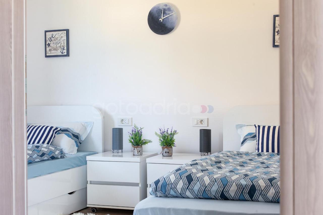 Luxury Apartment Sofia -Free Beach Parking Makarska Bagian luar foto